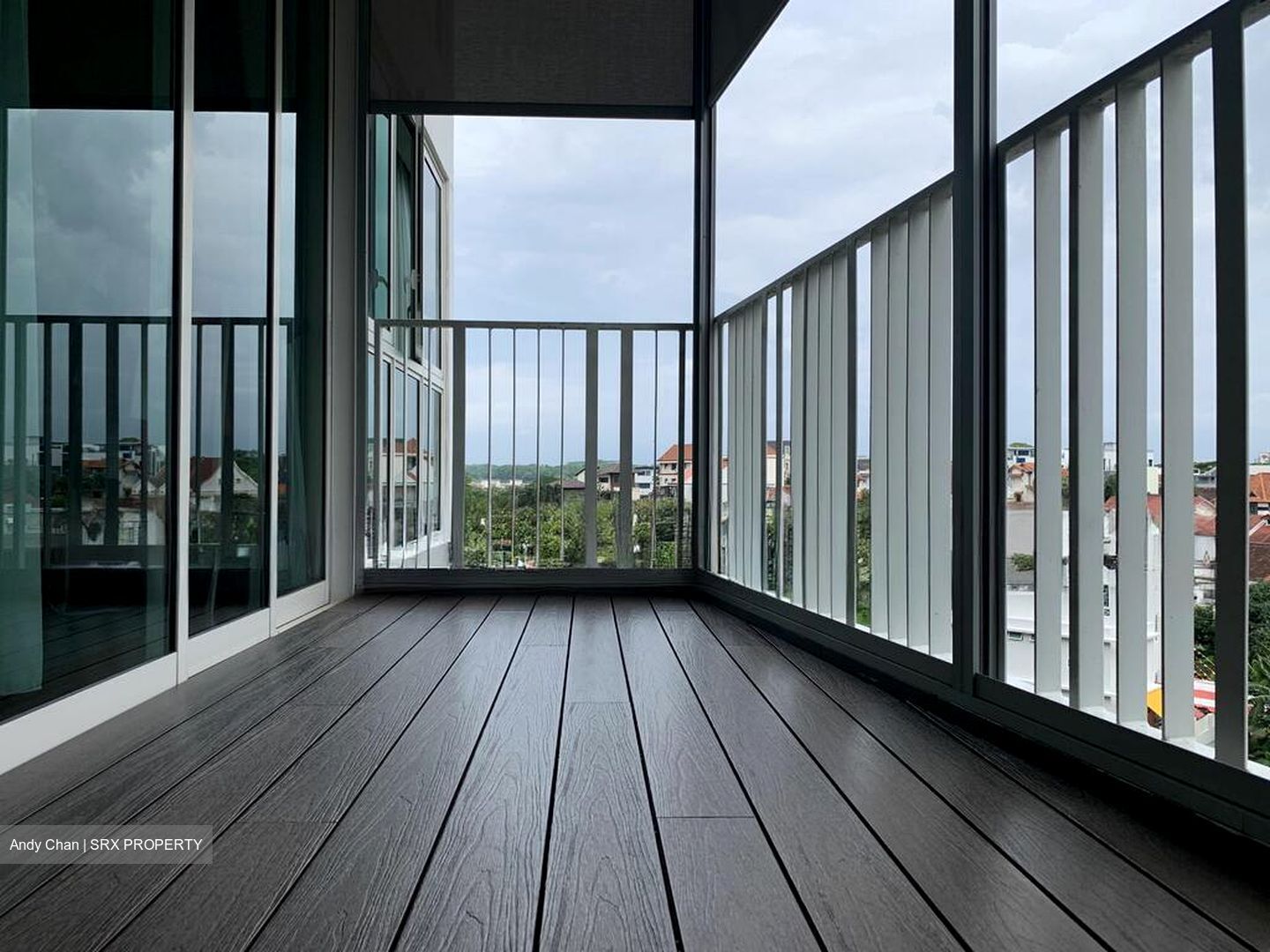 1 Canberra (D27), Condominium #528745551